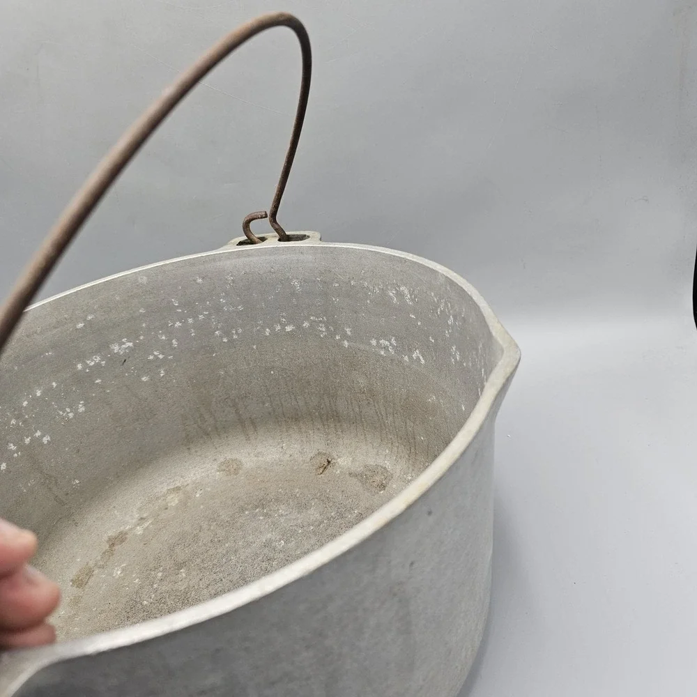 Vintage Super Maid Cast Aluminum 10 Quart Stockpot Spout Handle Kettle Caldron
